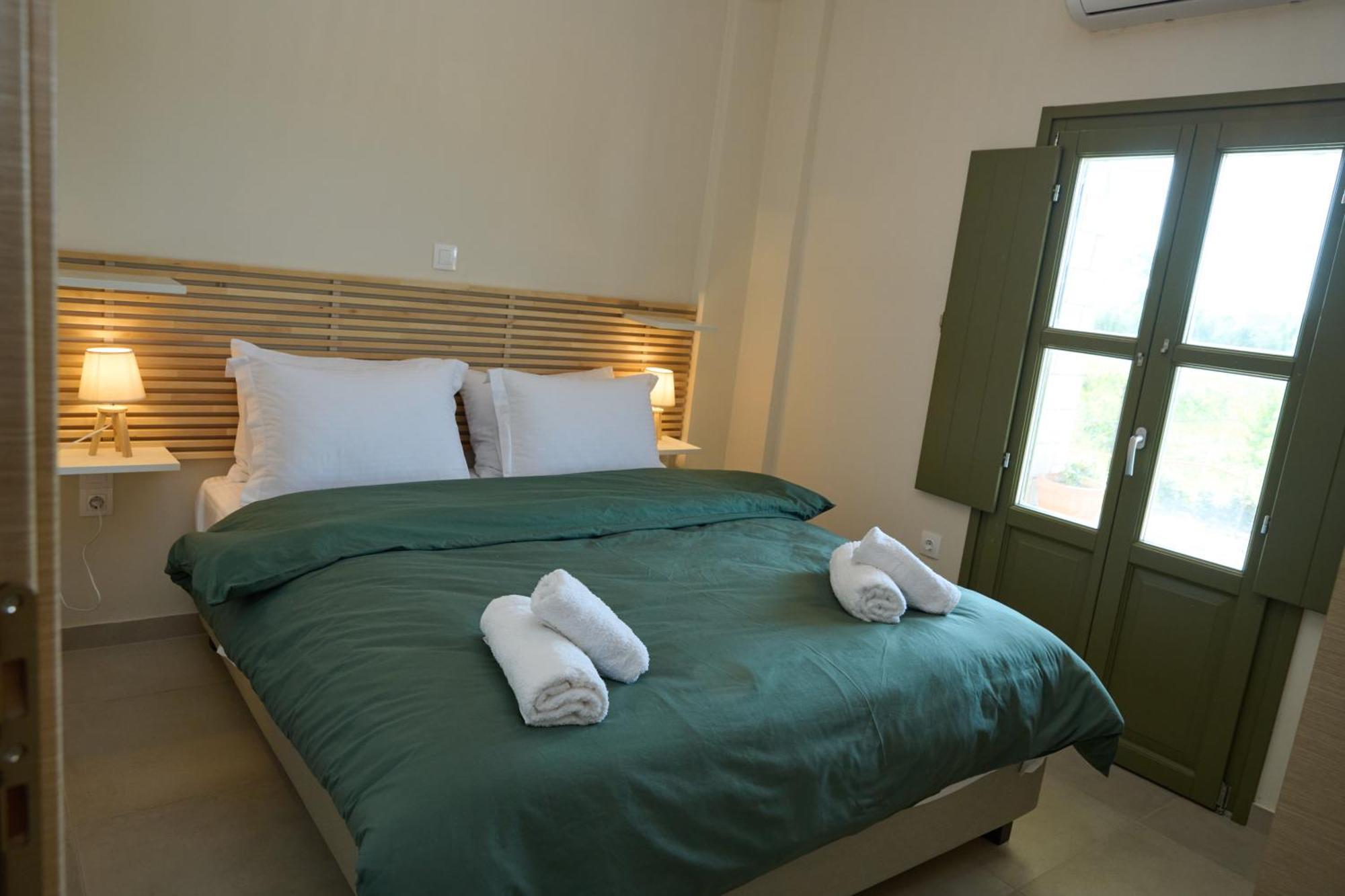 La Familia Luxury Private Maisonettes Near The Sea Gythio Buitenkant foto